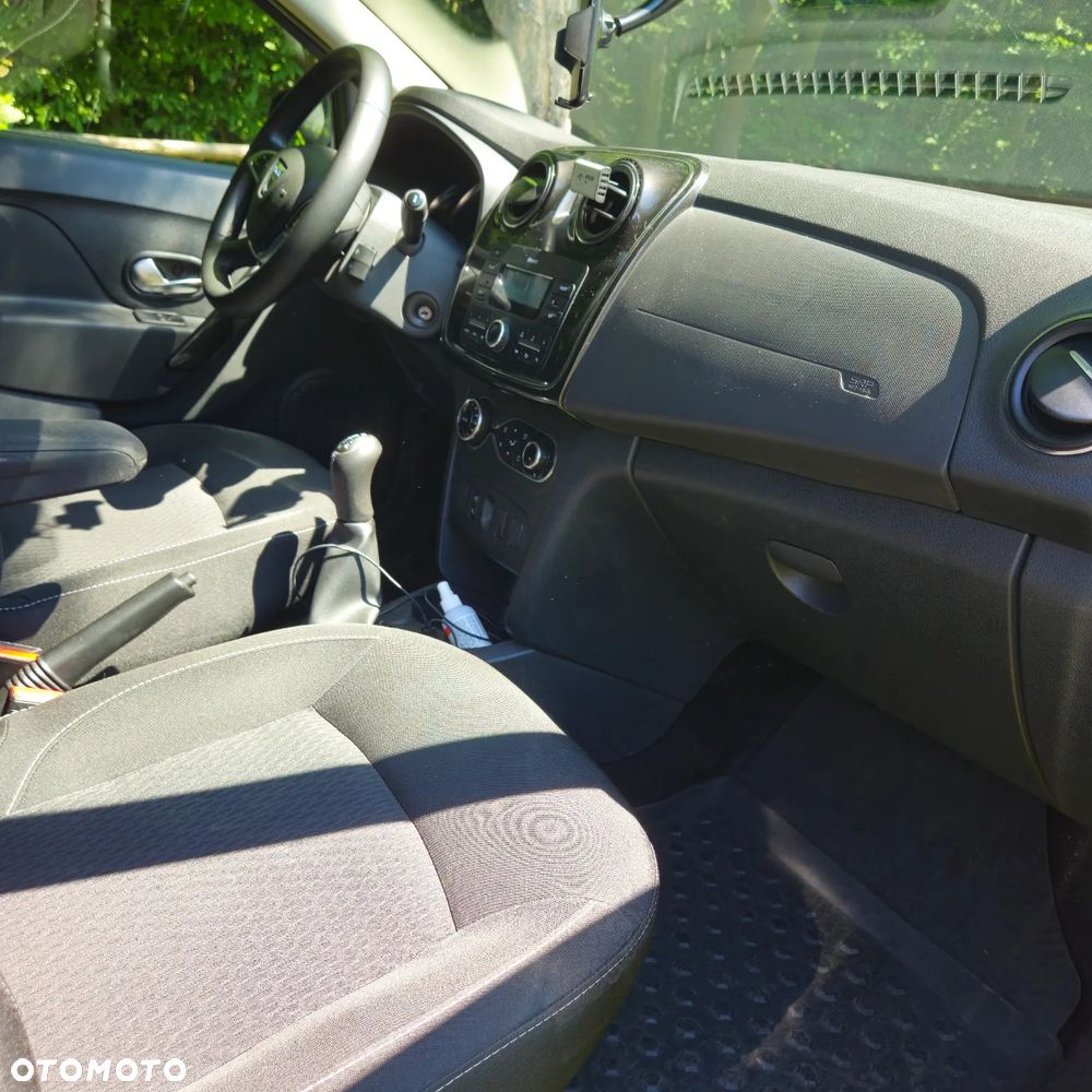 Dacia Logan 0.9 TCe Laureate S&S - 5