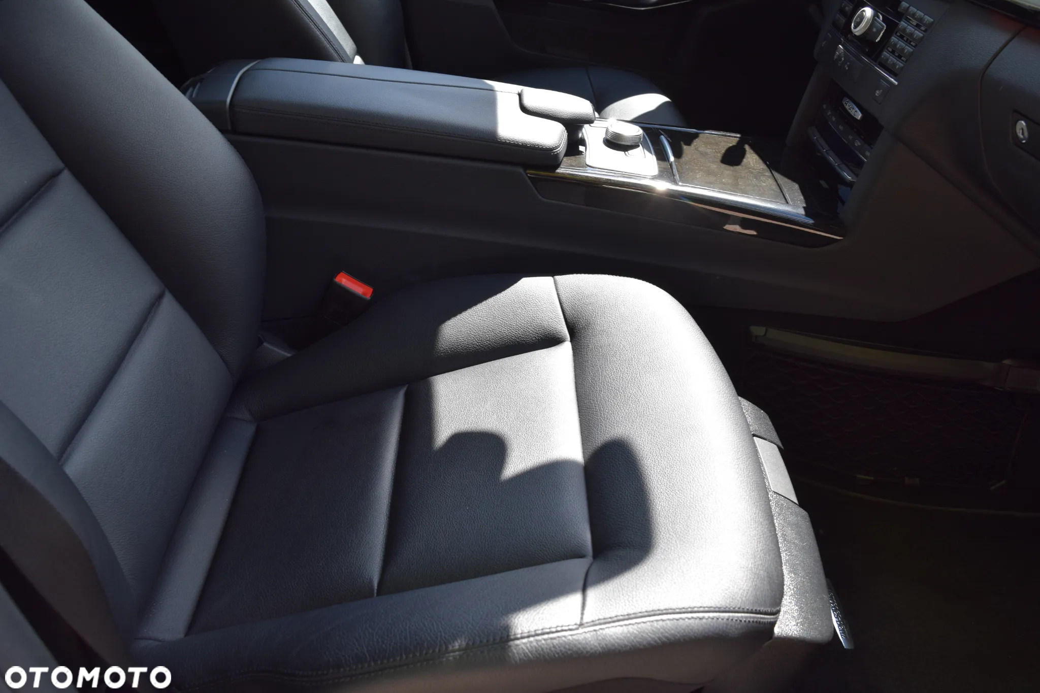 Mercedes-Benz Klasa E 350 4-Matic Avantgarde - 28
