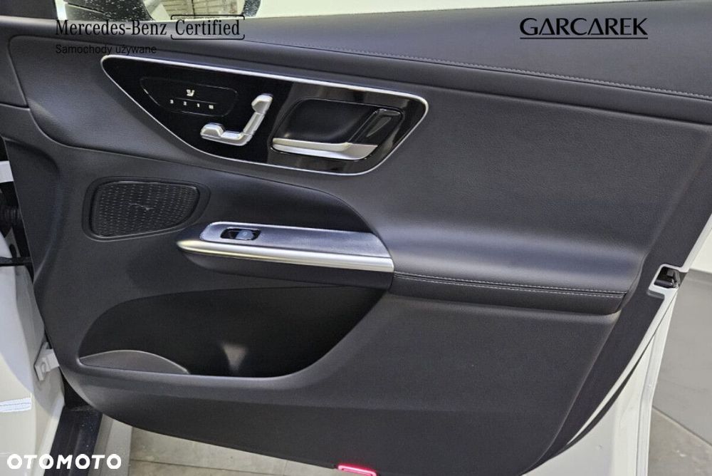 Mercedes-Benz GLC - 26