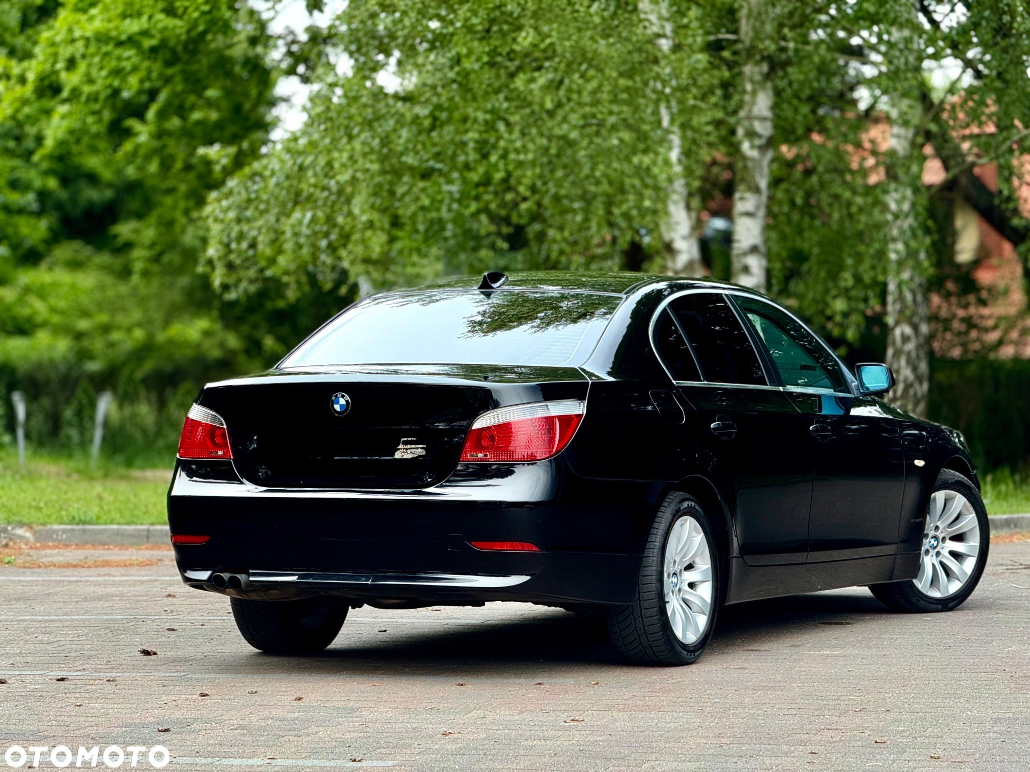 BMW Seria 5 520i - 4