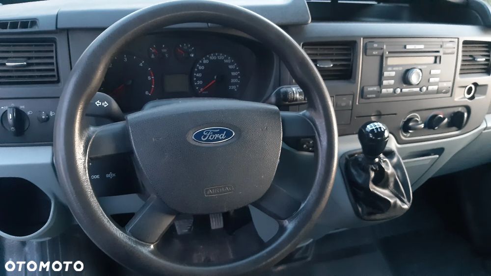 Ford Transit - 8