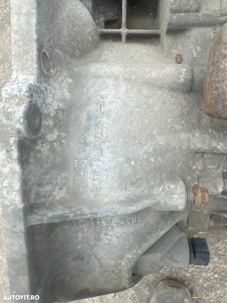 Cutie Viteza ford Focus 1.6 HDI - 3