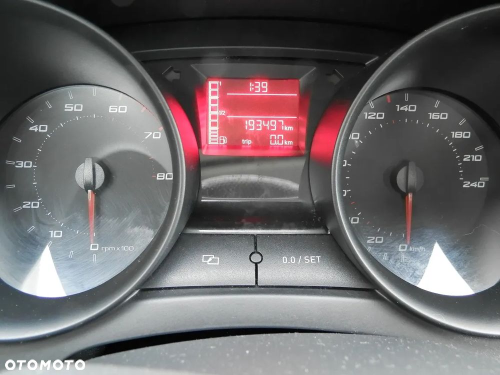 Seat Ibiza 1.4 16V Sport - 6