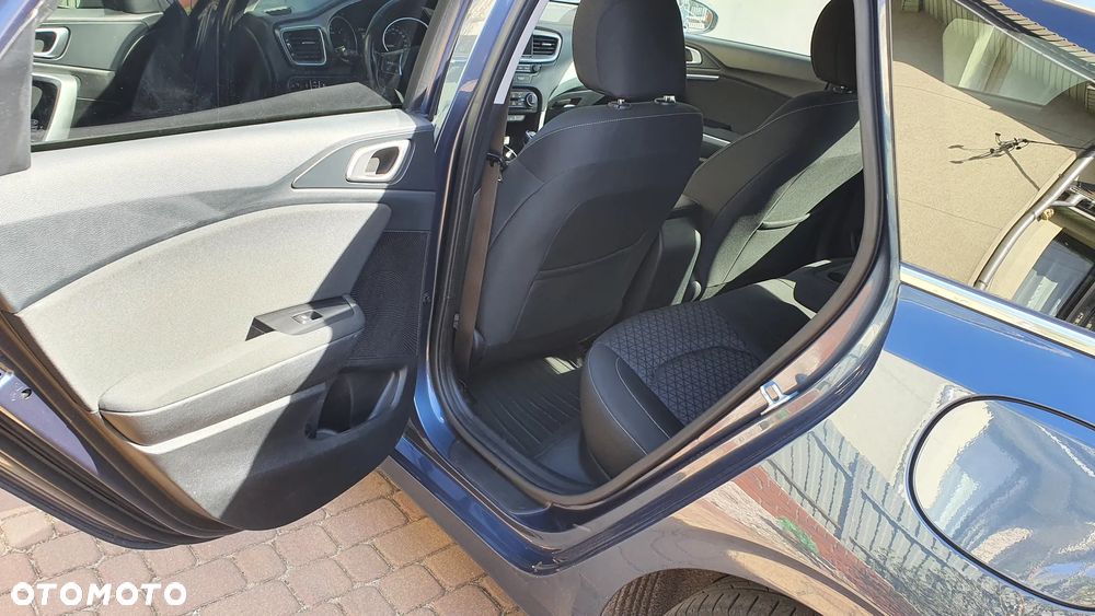 Kia Ceed - 19