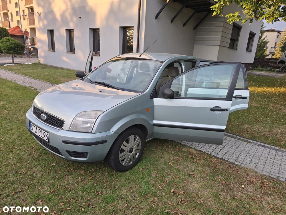 Ford Fusion - 5