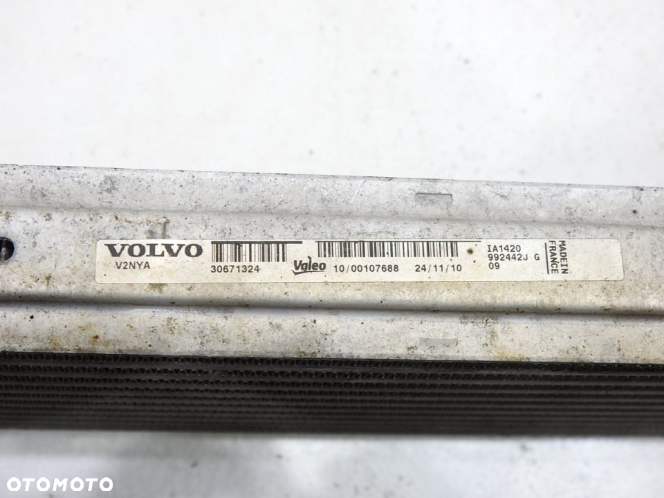CHŁODNICA INTERCOOLER VOLVO V70 III 1.6 D 30671324 - 10