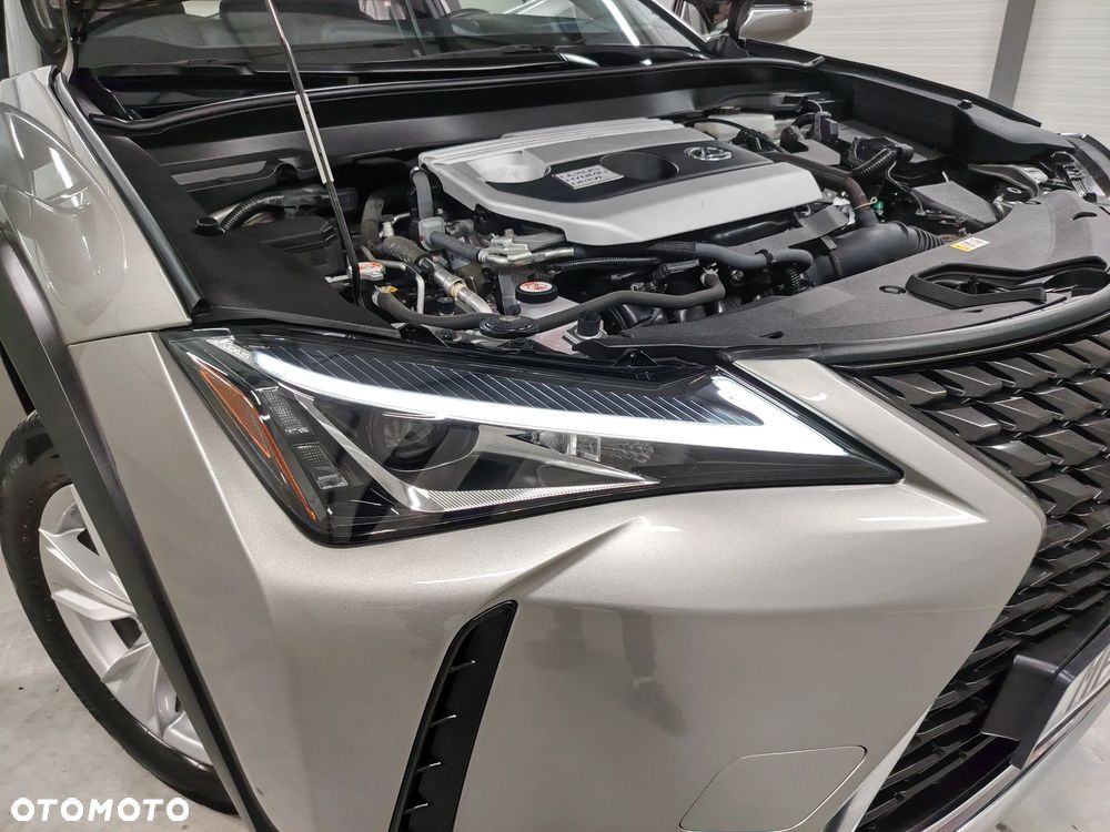 Lexus UX 250h Elegance 2WD - 38