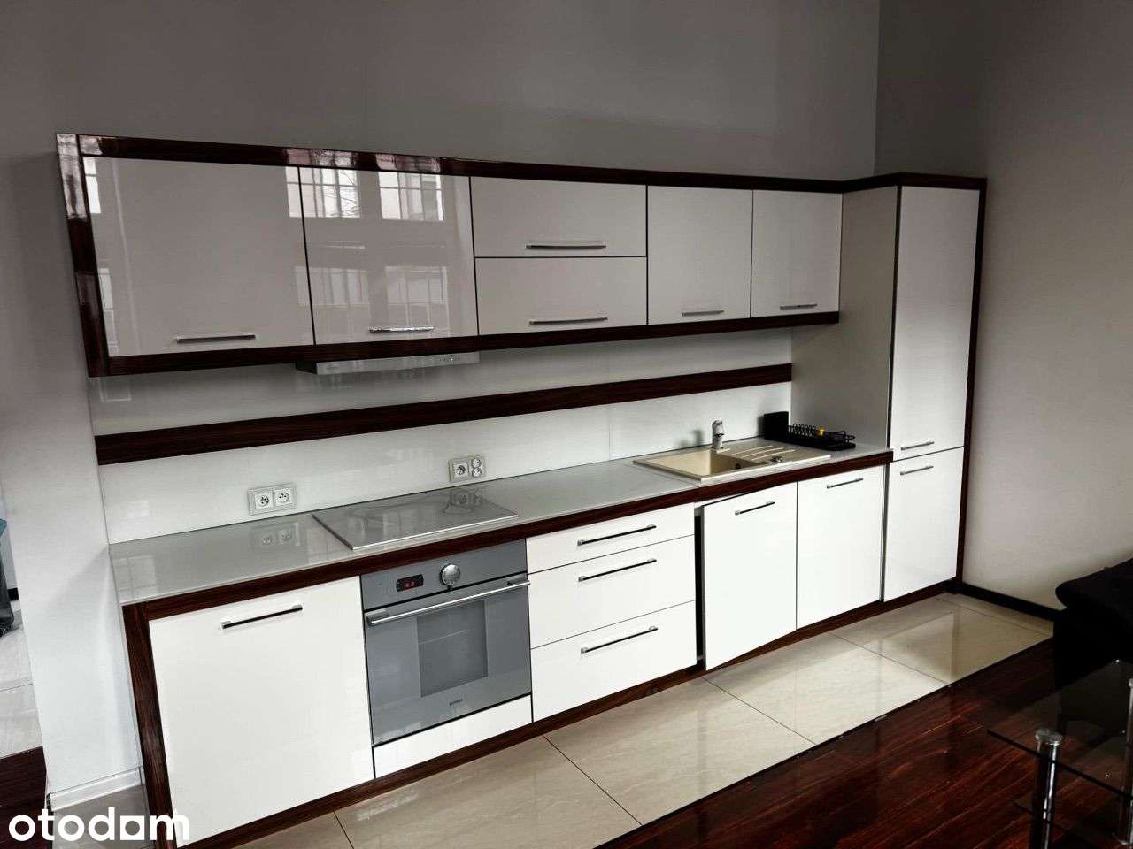 Mieszkanie 77 m2 typu loft Włochy Bezpośrednio