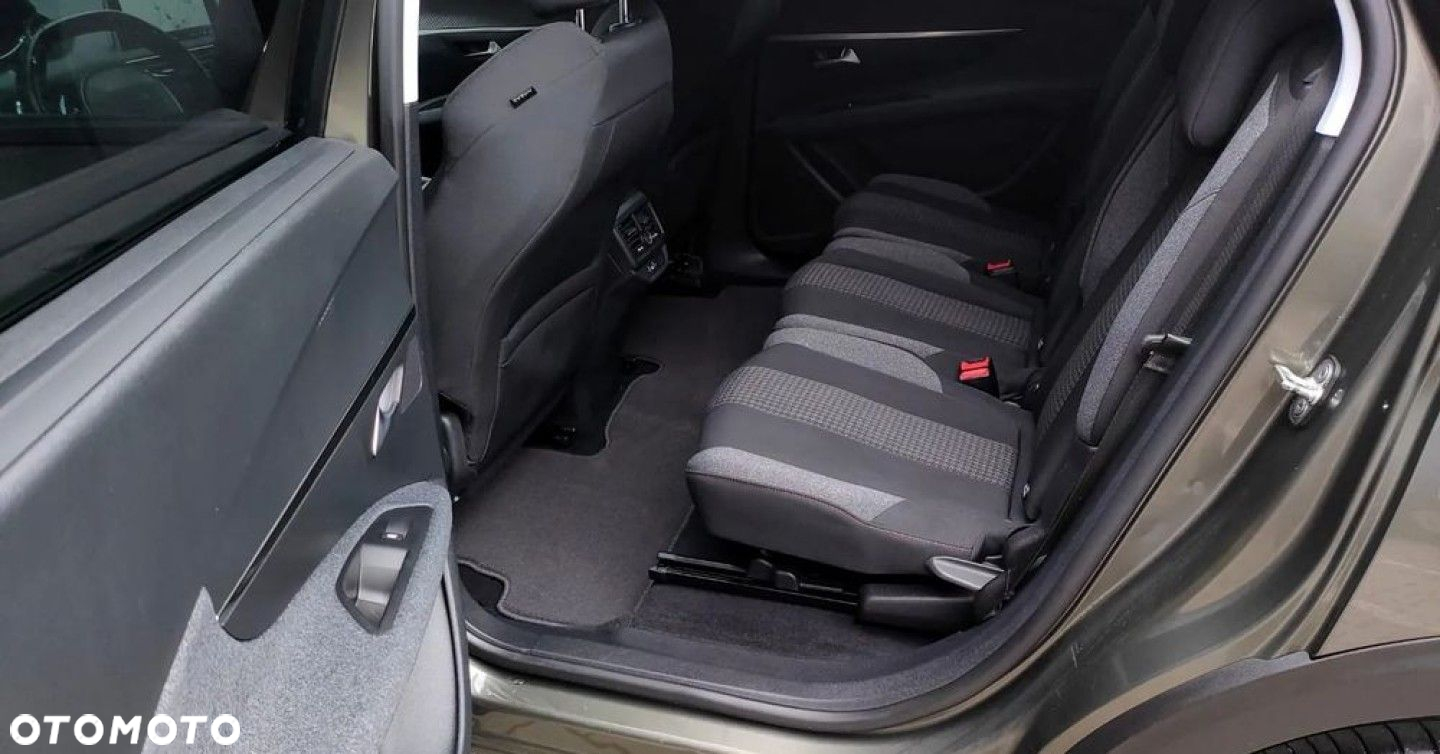 Peugeot 5008 - 30