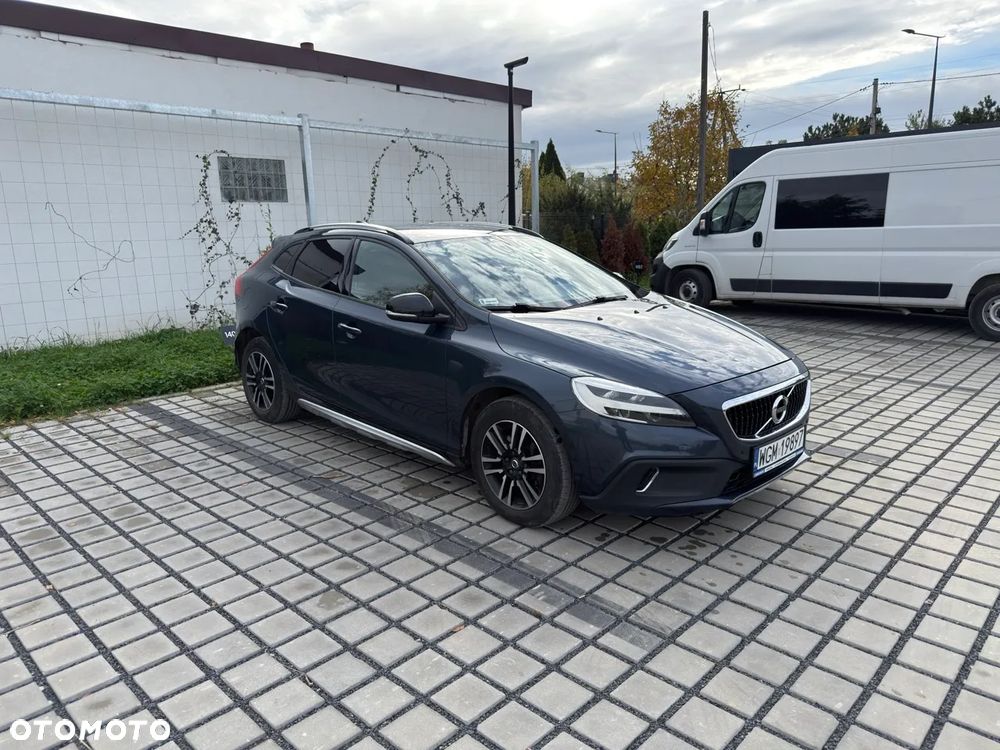 Volvo V40 Cross Country 2016 photo 3