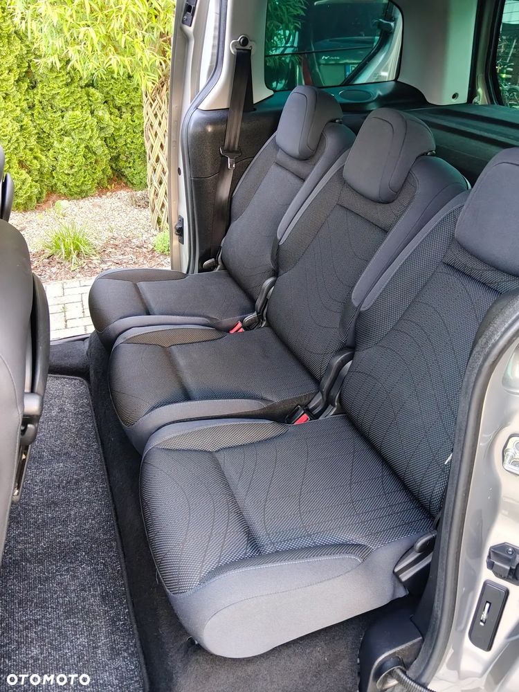 Peugeot Partner 110 Tendance mit Familien-Paket - 7