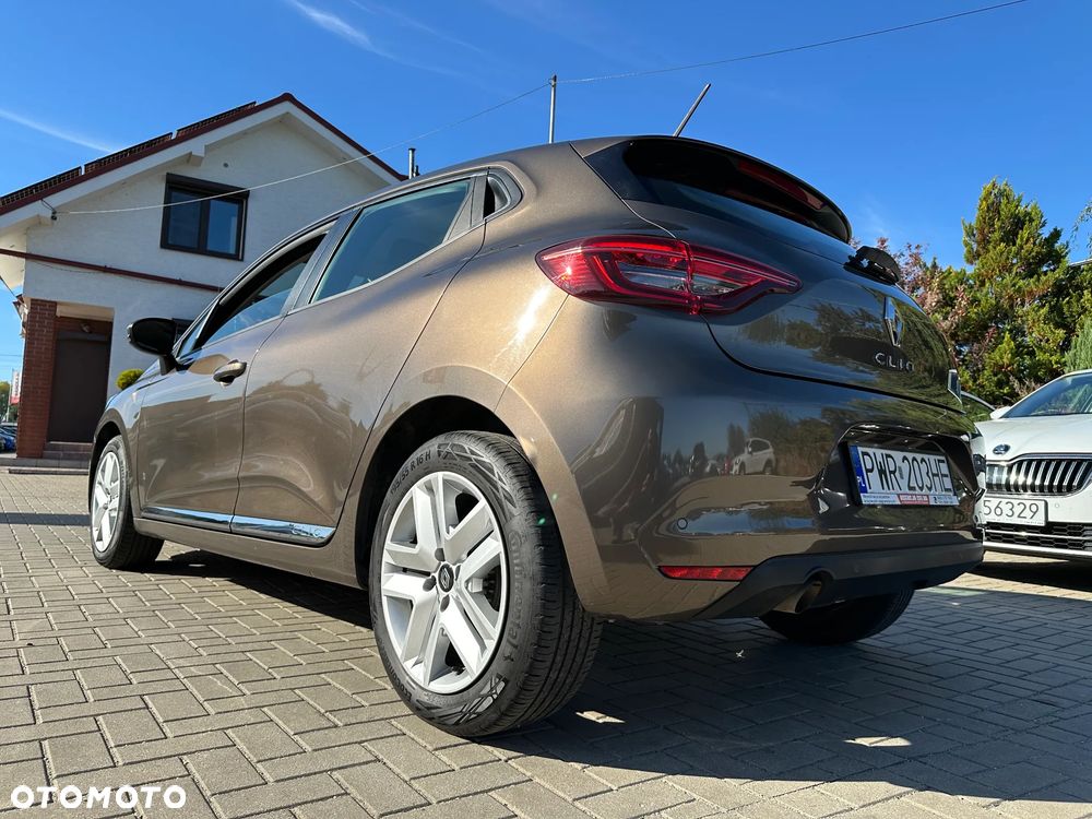 Renault Clio - 32