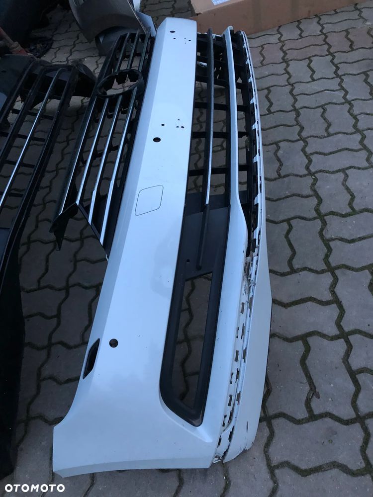 VW PASSAT B8 HIGHLINE  zderzak przedni przód - 4