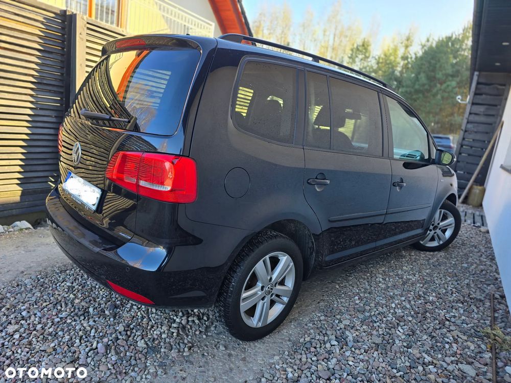 Volkswagen Touran 1.2 TSI MATCH - 6