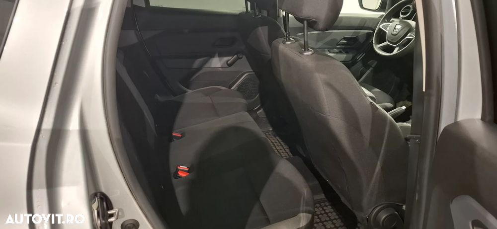 Dacia Duster TCe 100 Essential - 15
