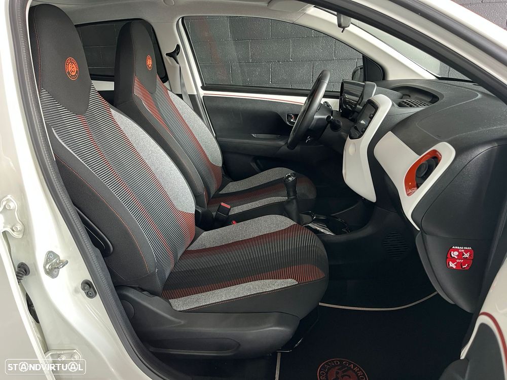Peugeot 108 1.2 PureTech Top! Roland Garros - 10