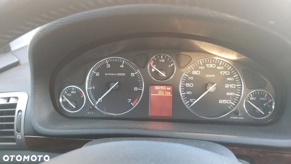 Peugeot 407 1.8 Premium - 6