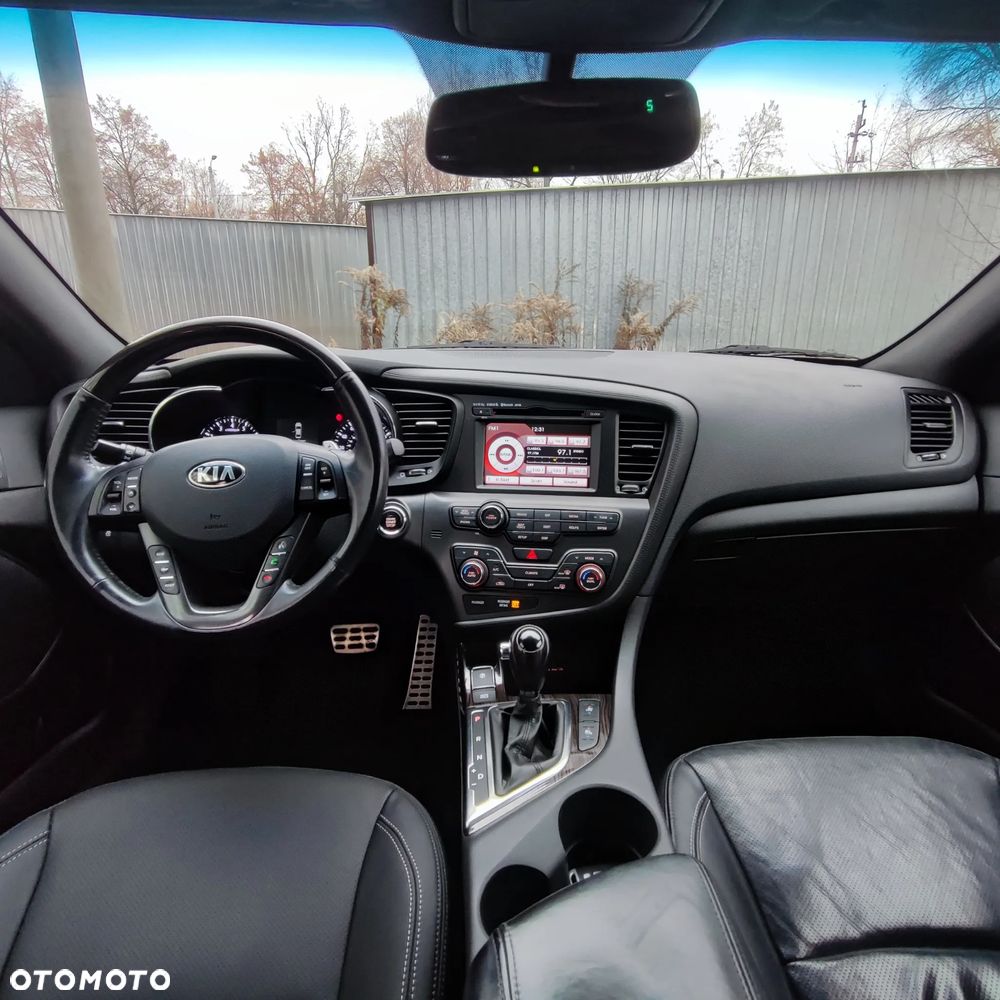 Kia Optima - 11