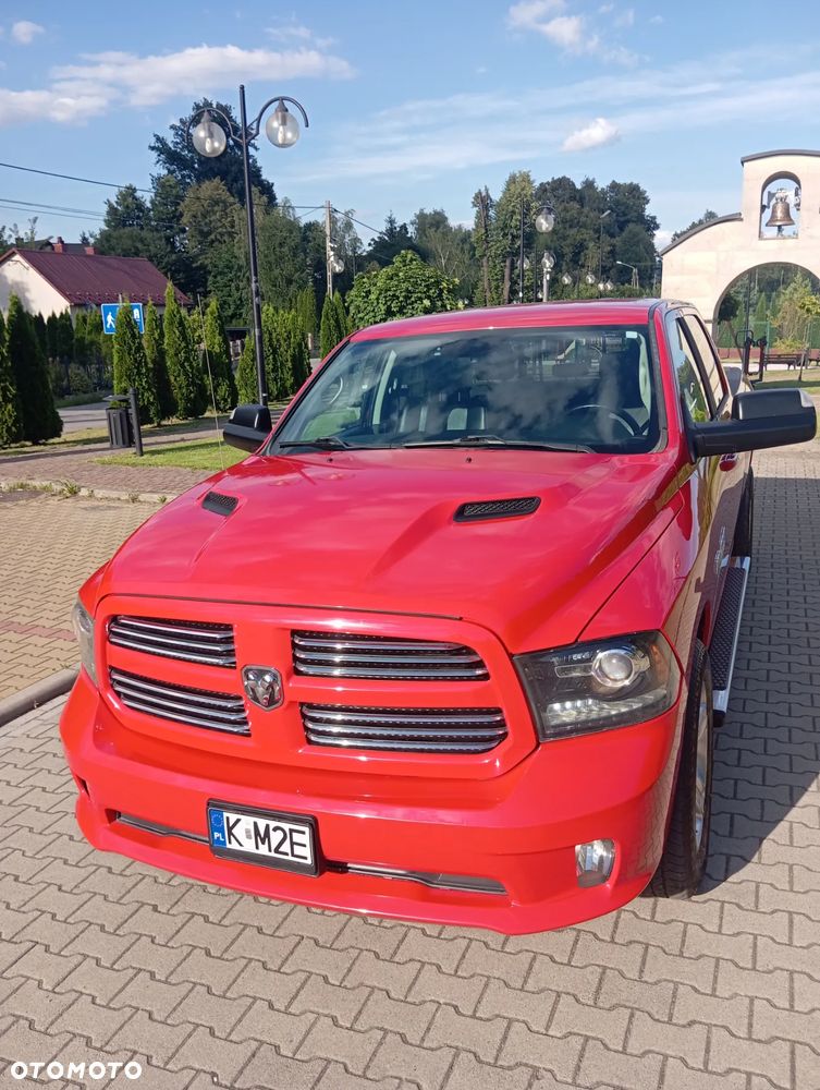 Dodge RAM 1500 5.7 4x4 - 8