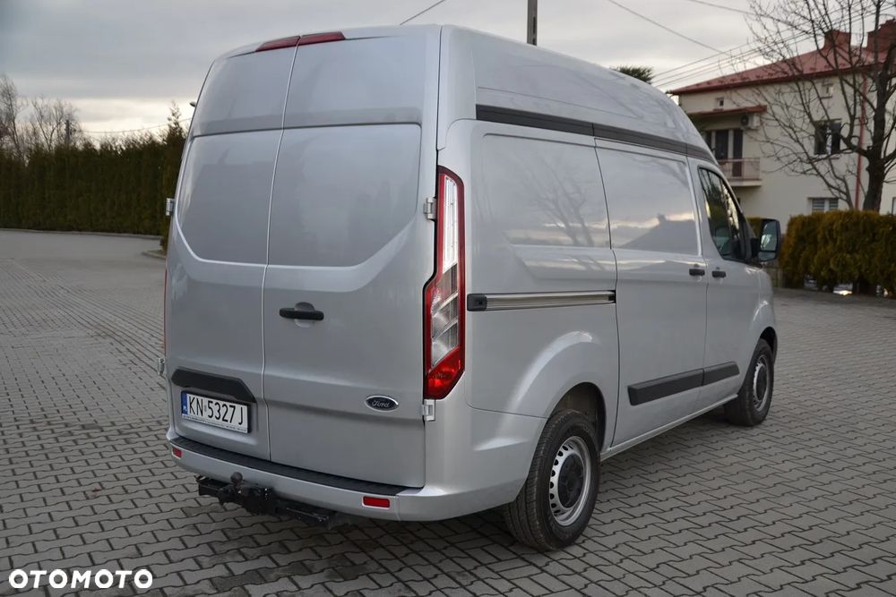 Ford Transit Custom - 8