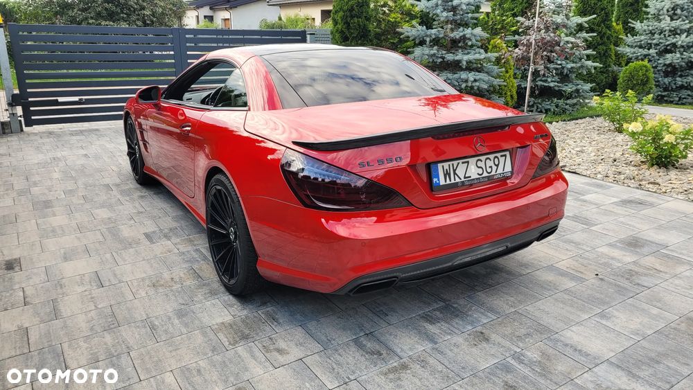 Mercedes-Benz SL 500 BlueEff - 25