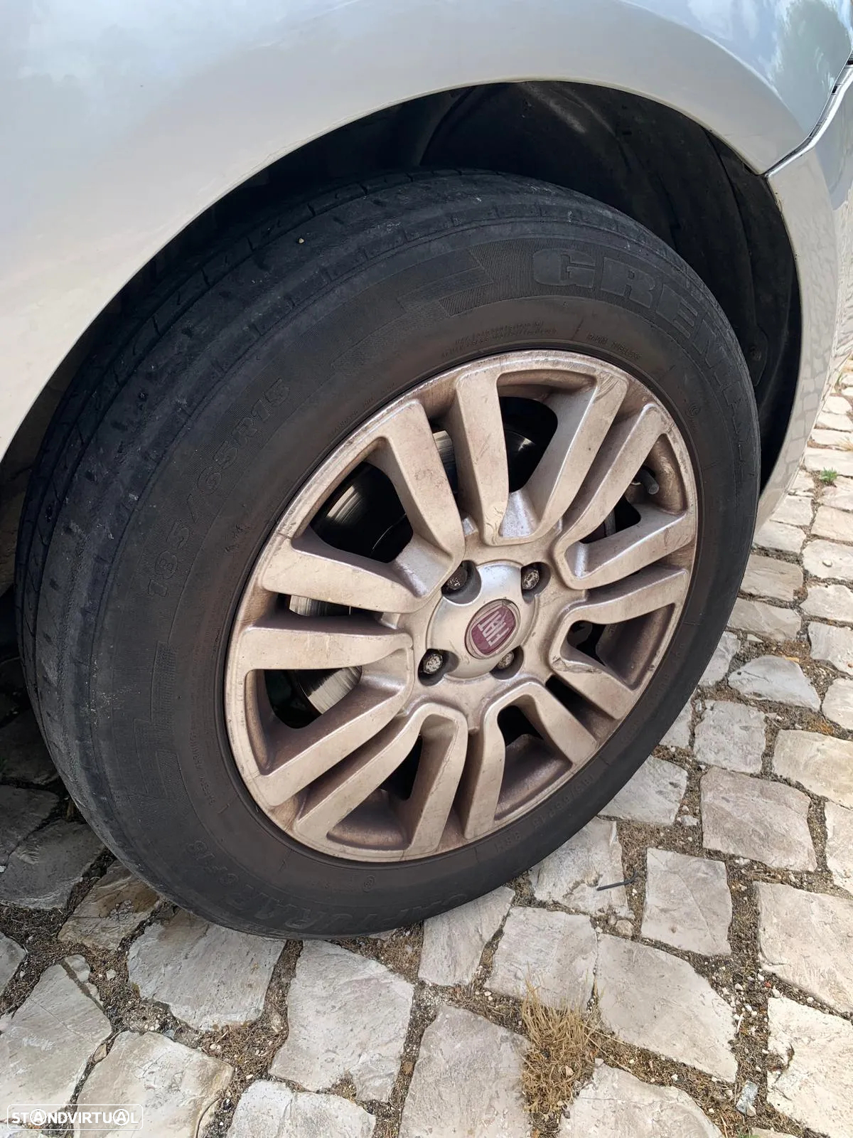 Fiat Punto 1.3 M-Jet Lounge S&S - 33
