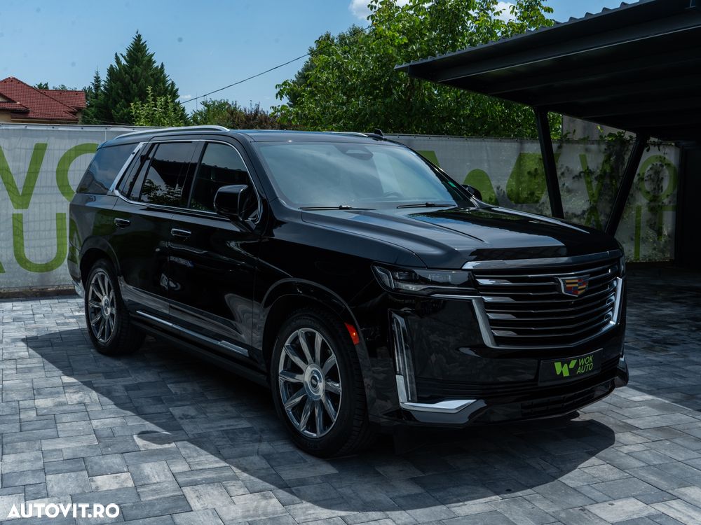 Cadillac Escalade - 3
