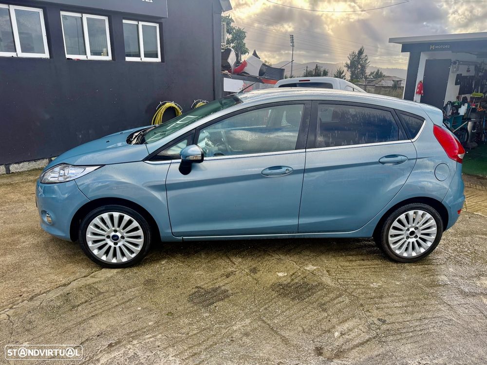 Ford Fiesta 1.6 TDCI Titanium - 36