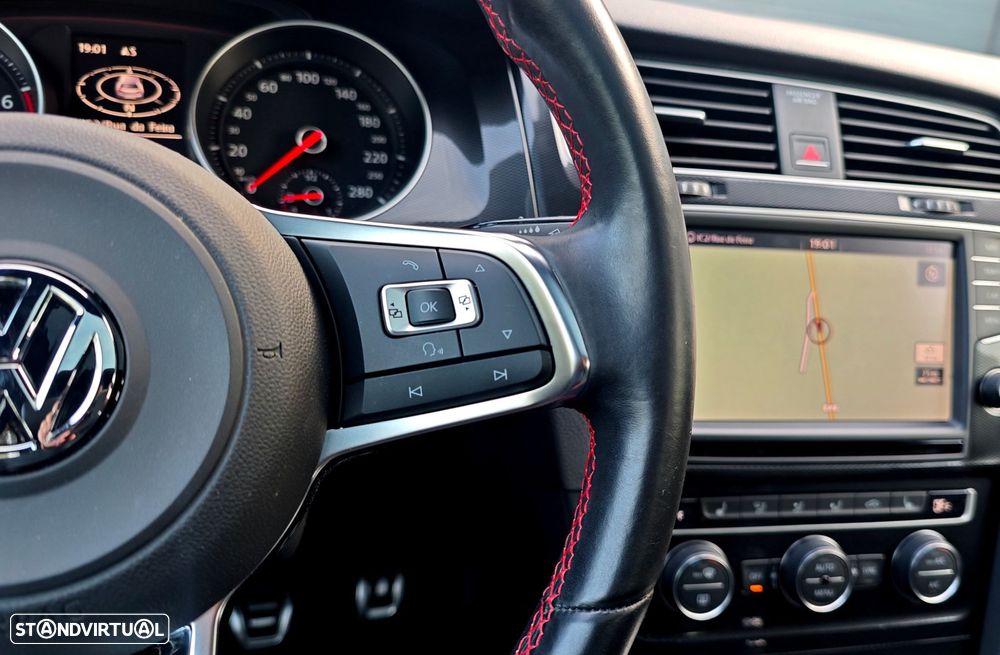 VW Golf 2.0 TSi GTi Performance - 21