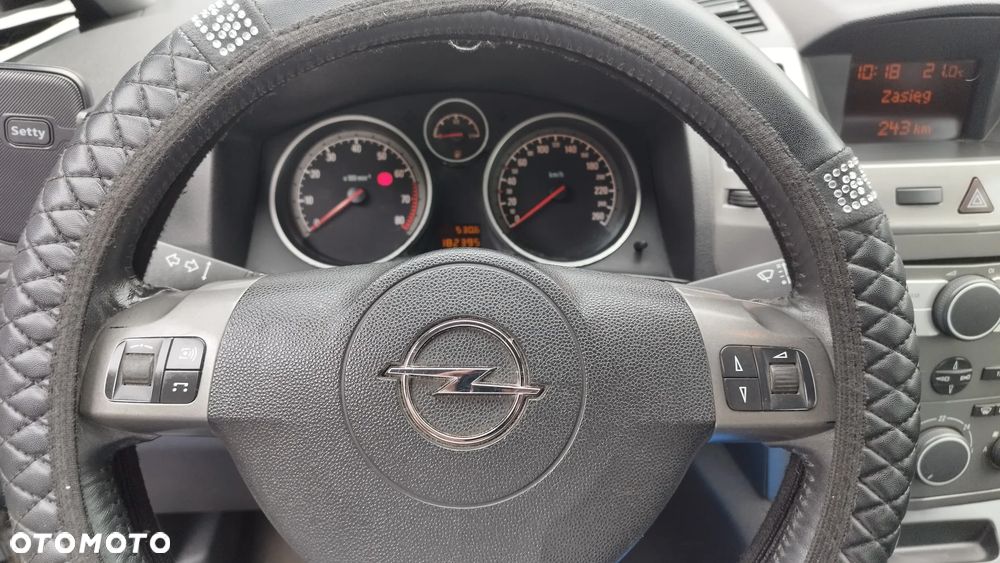 Opel Zafira 1.8 Cosmo - 11