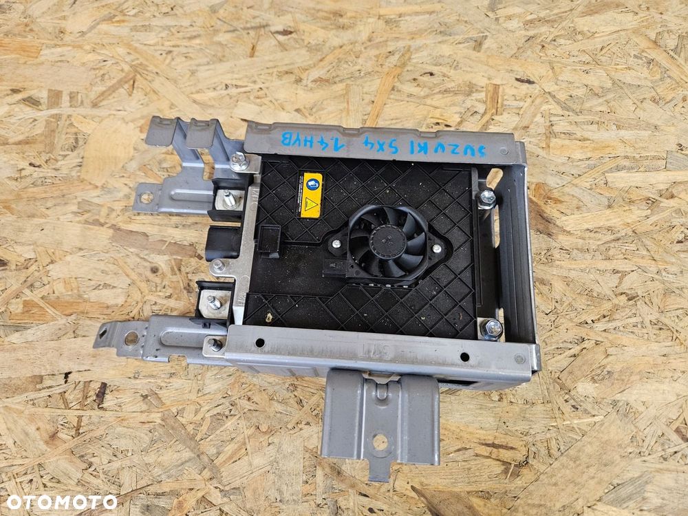 SUZUKI SX4 S-CROSS II 21- 1.4 FALOWNIK PRZETWORNICA INWERTER - 1