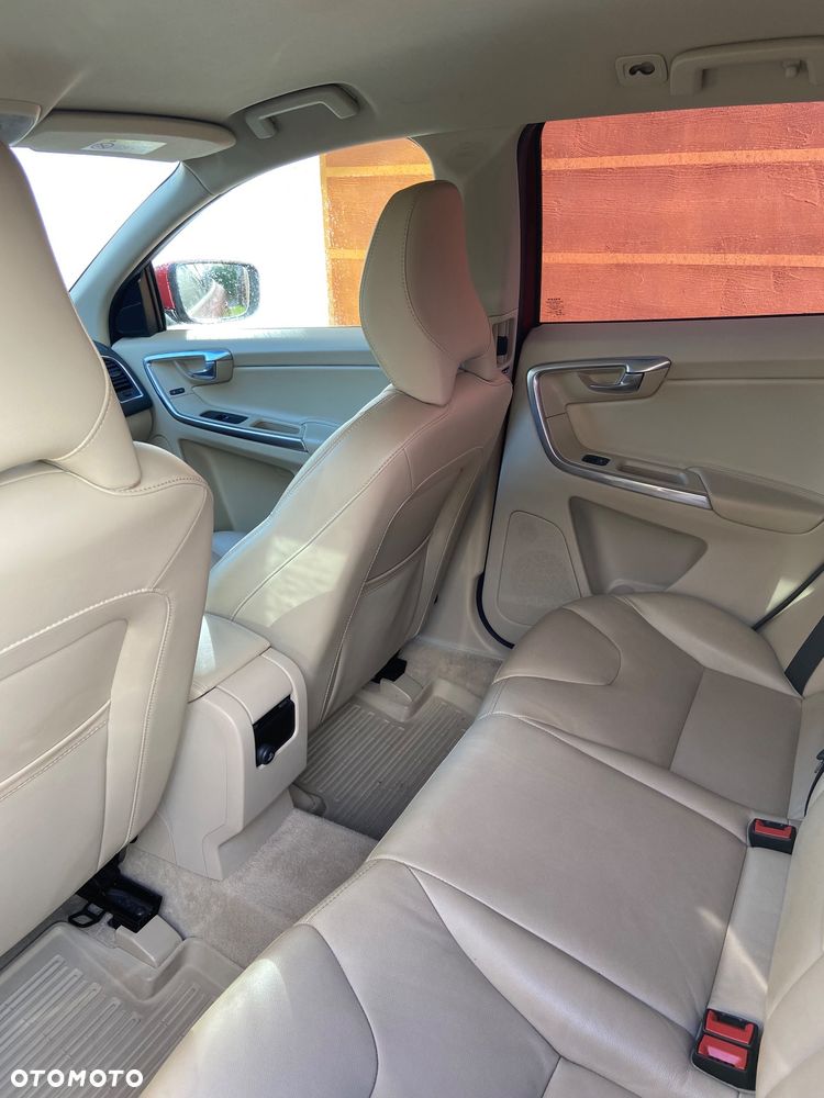Volvo XC 60 D3 Drive-E Summum - 8