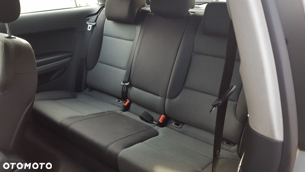Audi A3 3-drzwiowe 2.0 TDI DPF Ambiente - 5