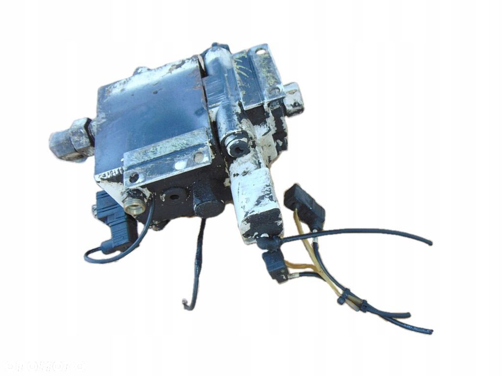 MAN M2000 00r ROZDZIELACZ ELEKTROZAWORY 3 SEKCJE - 1
