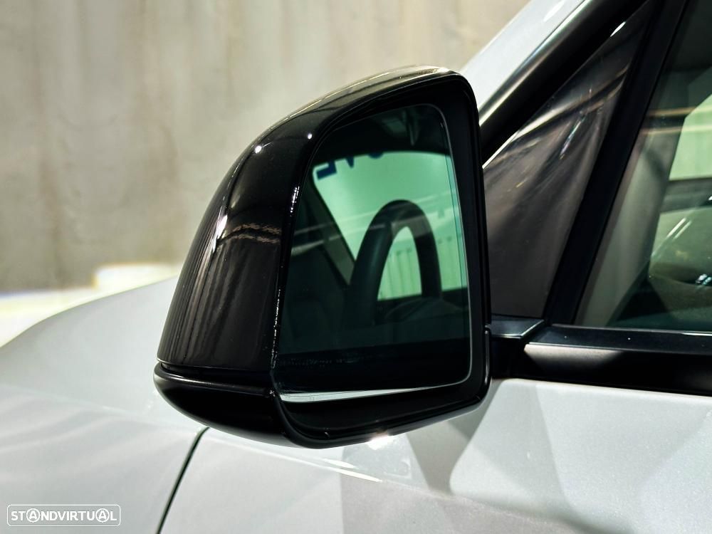 Tesla Model Y Long Range Dual Motor AWD - 18