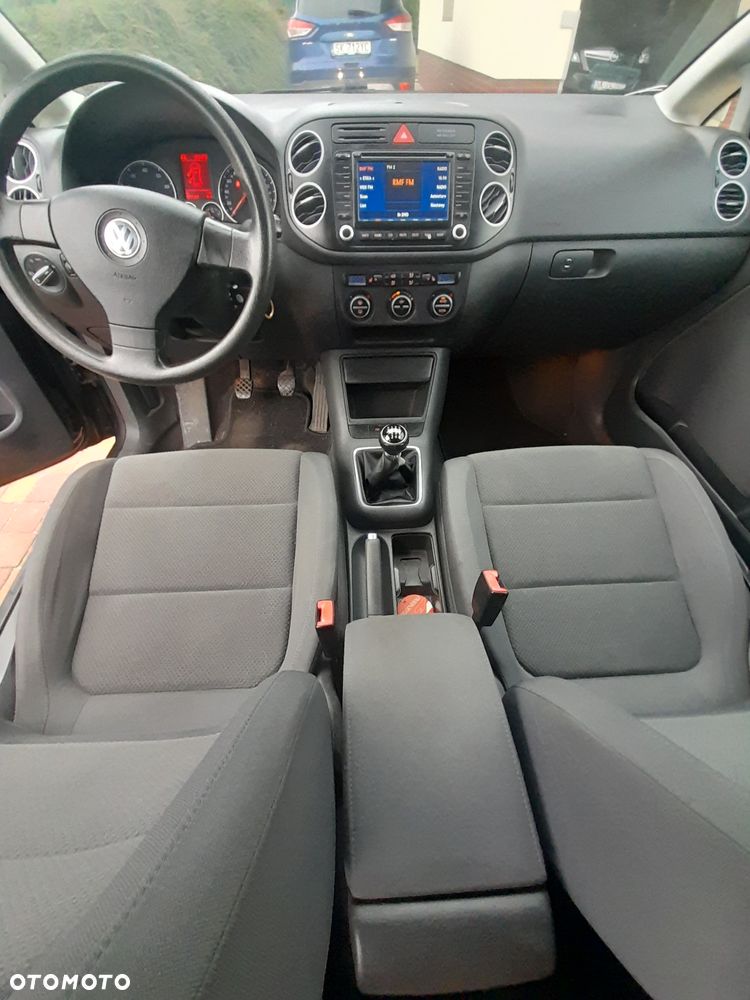 Volkswagen Golf Plus 2.0 FSI Comfortline - 8