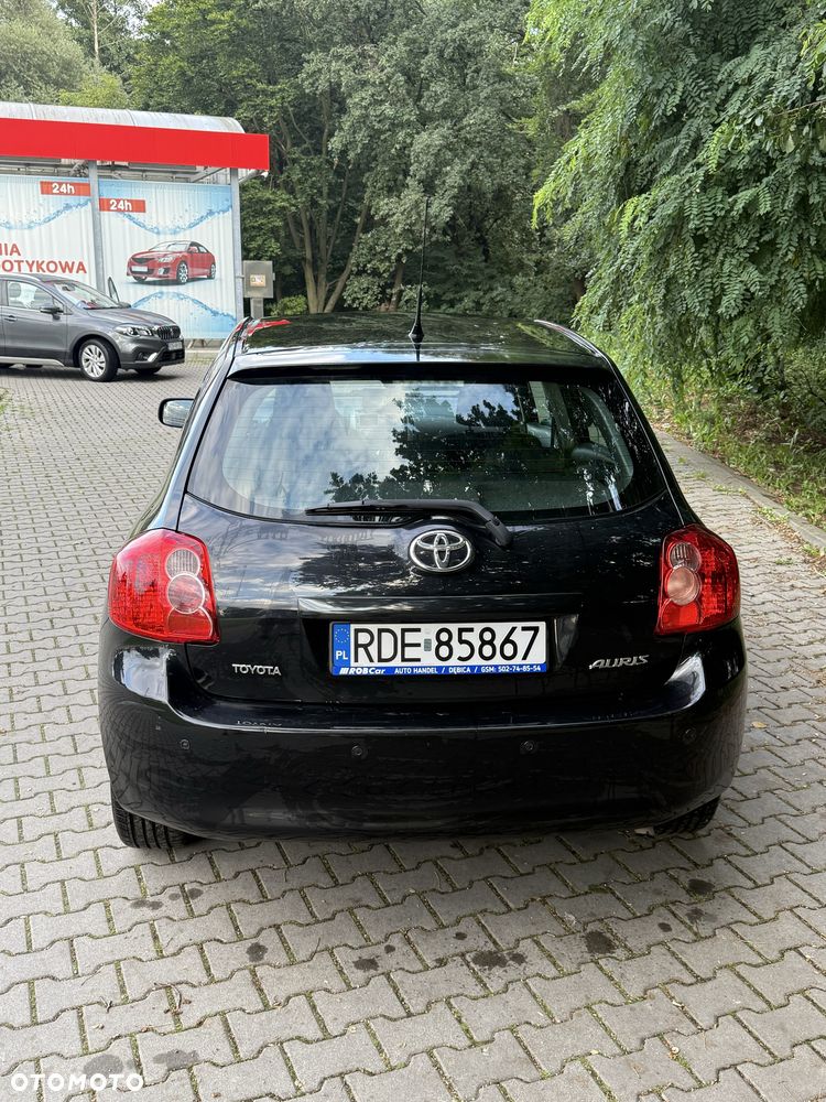 Toyota Auris - 4