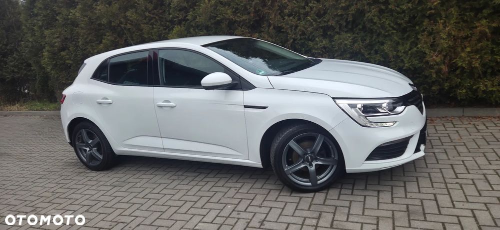 Renault Megane ENERGY TCe 100 LIFE - 4
