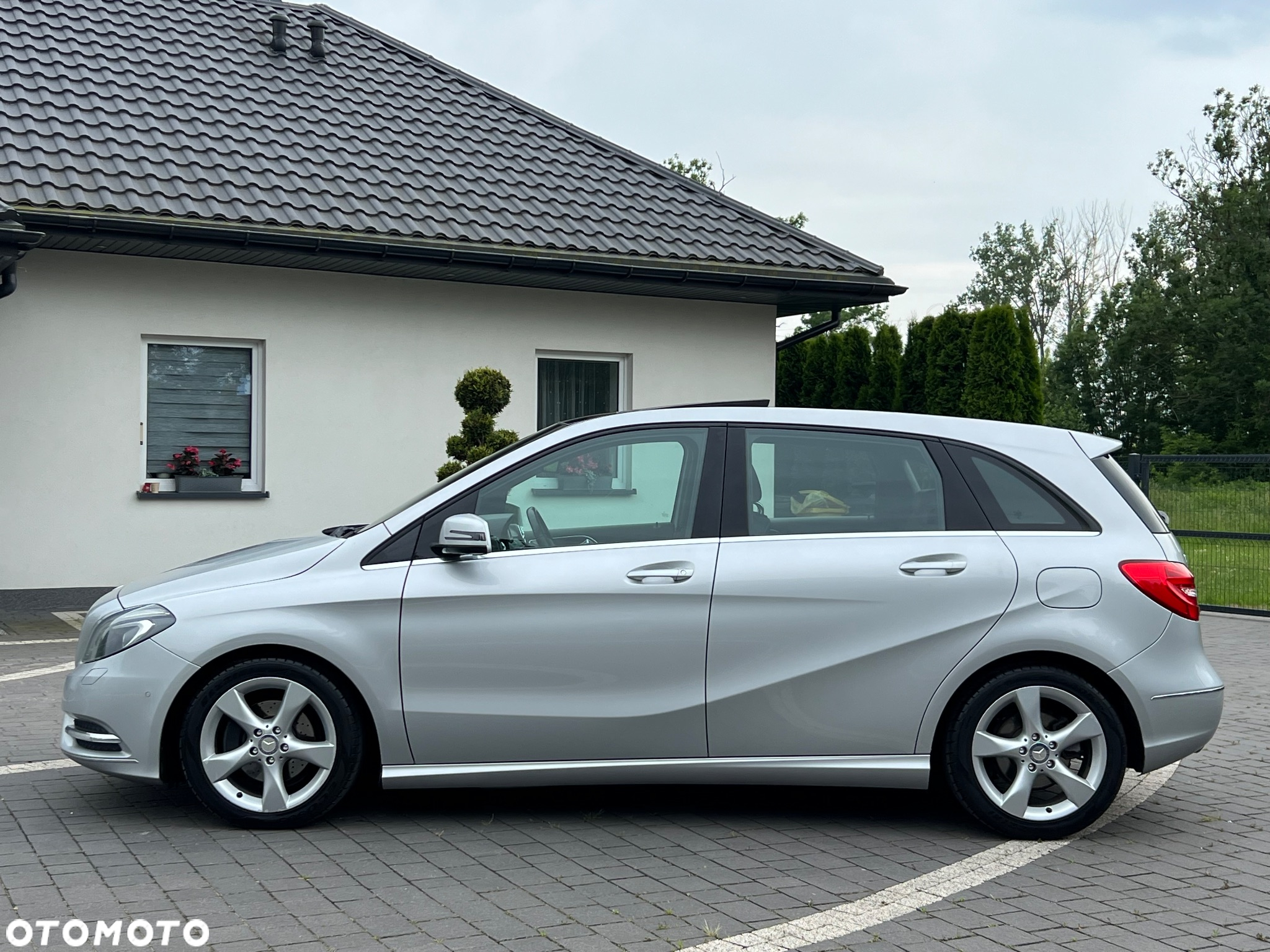 Mercedes-Benz Klasa B 180 CDI (BlueEFFICIENCY) - 5