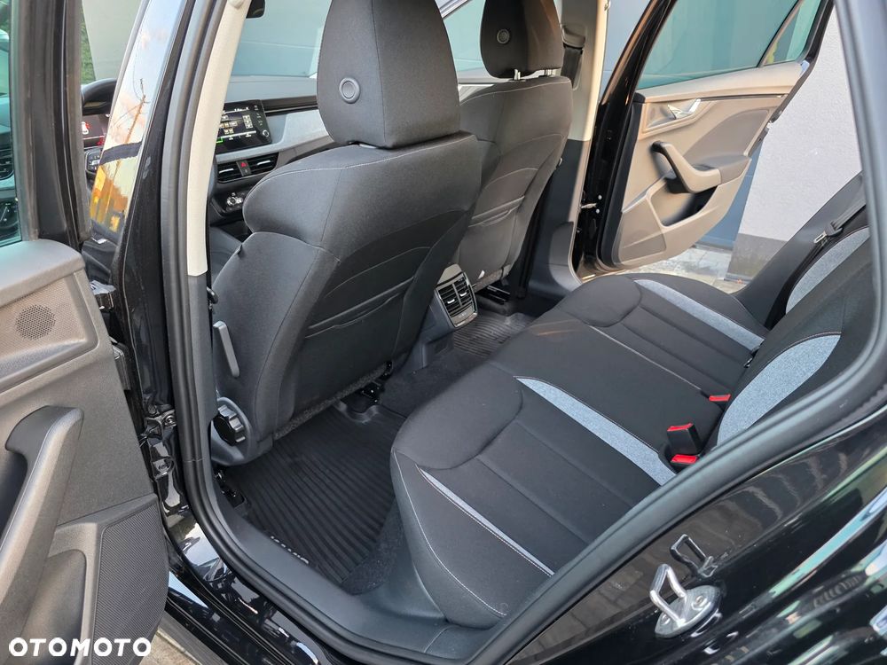 Skoda Kamiq 1.0 TSI Selection DSG - 11