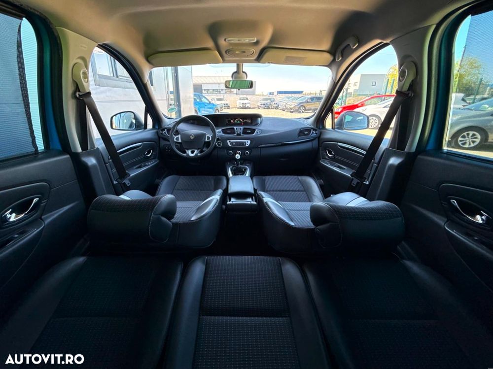 Renault Grand Scenic 1.6 dCi Stop&Start Energy Privilege - 24