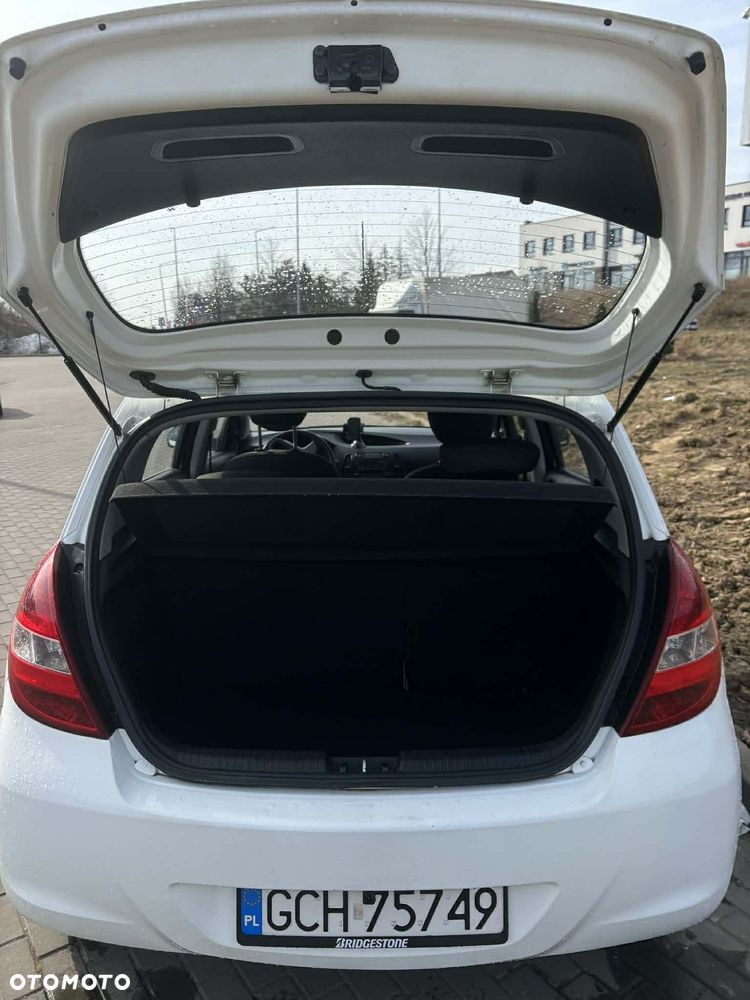 Hyundai i20 1.2 Comfort - 14