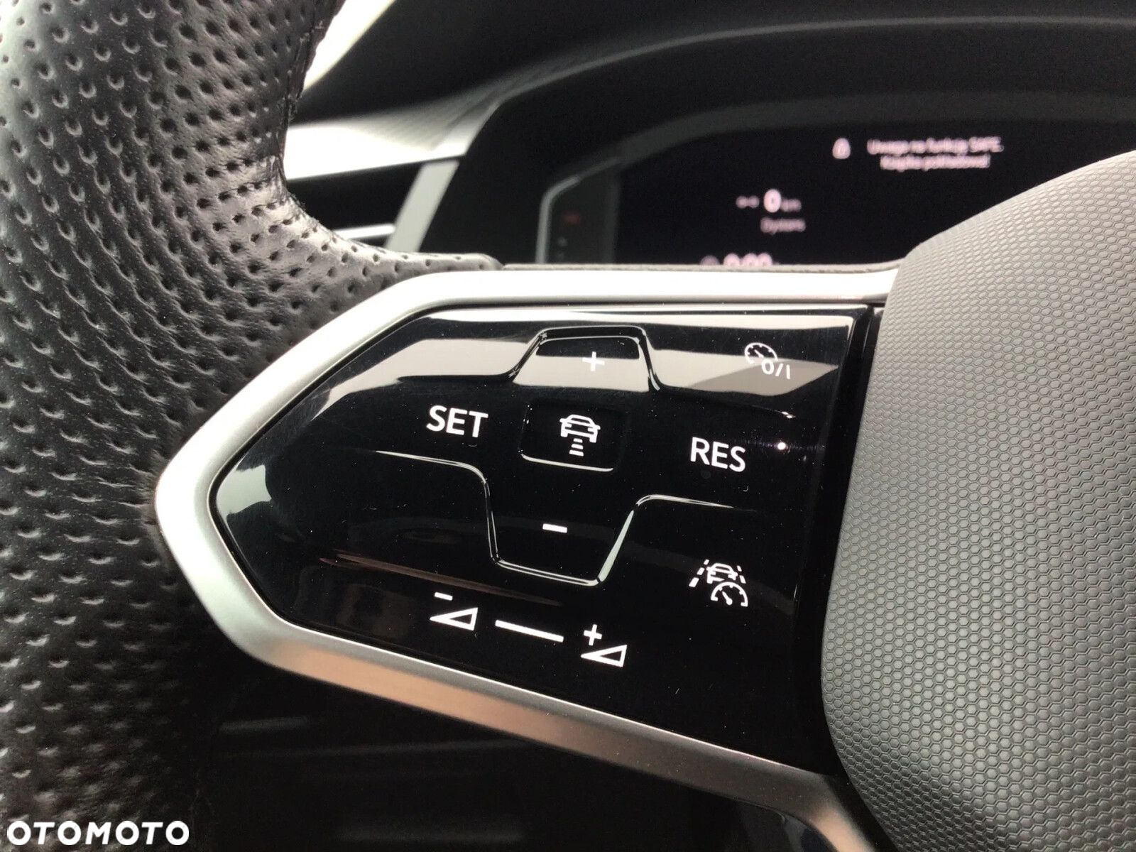Volkswagen Arteon 2.0 TDI 4Motion R-Line DSG - 12