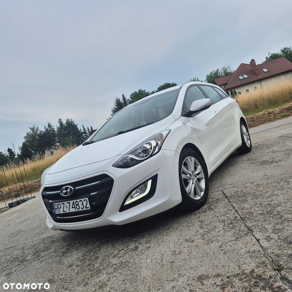 Hyundai i30 blue Kombi 1.4 Classic Navigation - 3