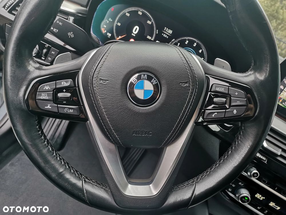 BMW Seria 5 530e iPerformance - 16