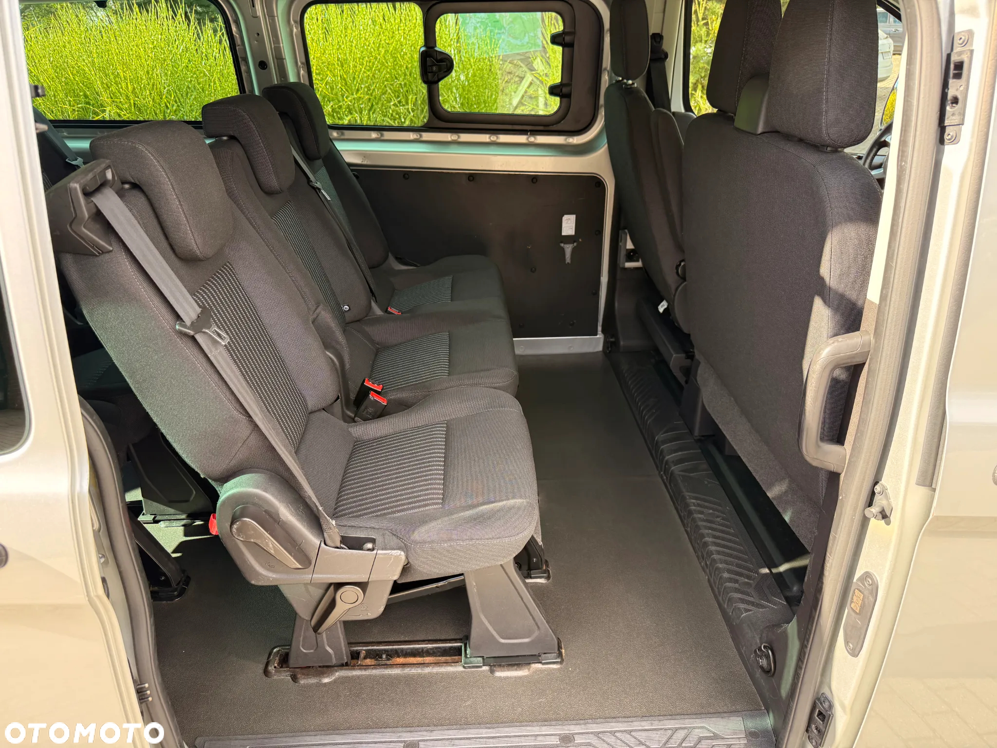 Ford Transit Custom 310 L2H1 PKW VA Trend - 31