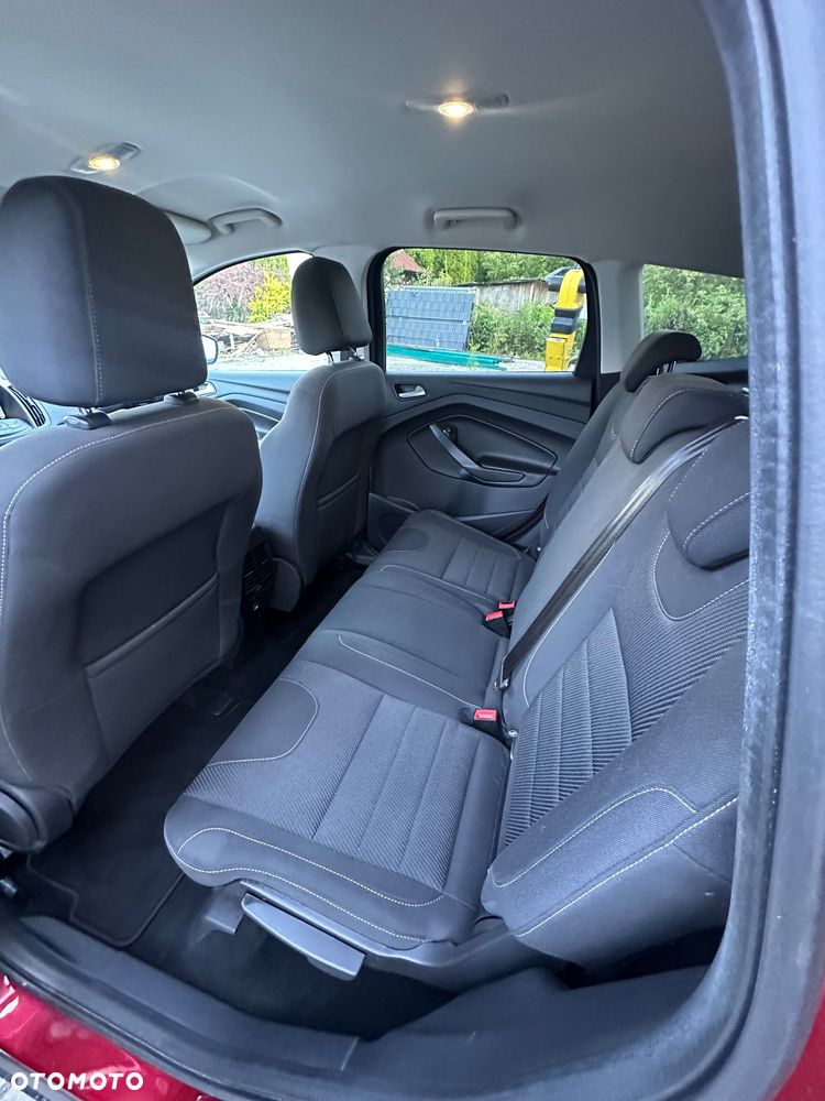 Ford Kuga 1.5 EcoBoost 2x4 Business Edition - 10