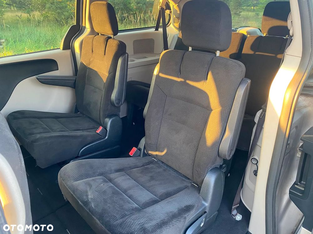 Dodge Grand Caravan 3.6 Express - 12