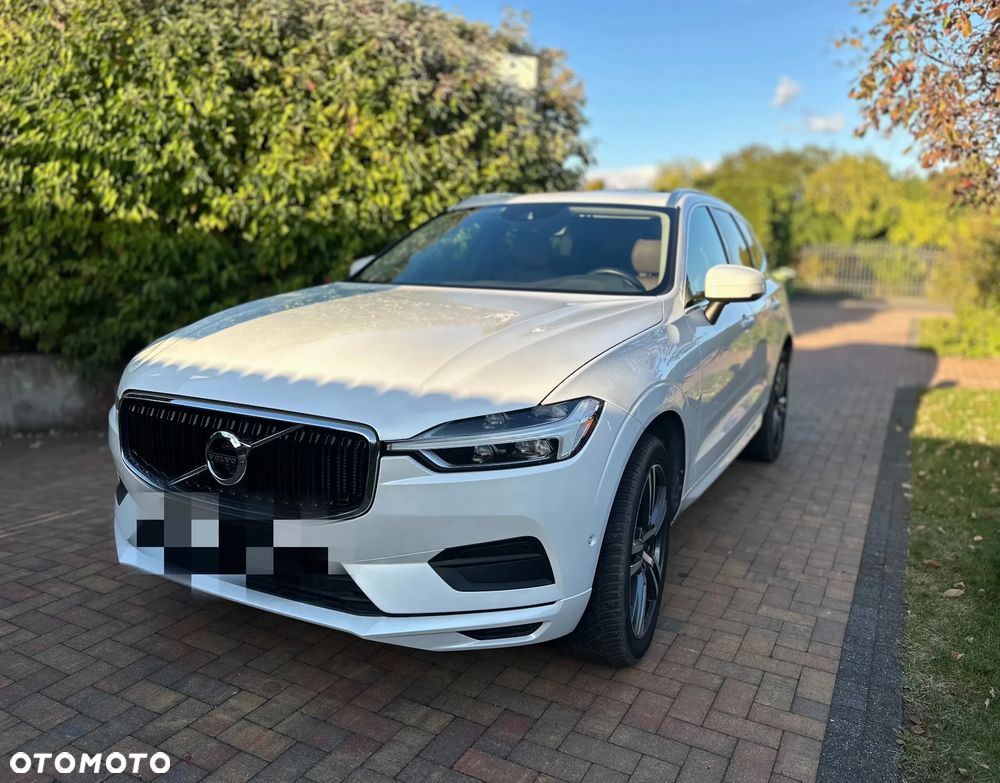 Volvo XC 60 T5 AWD Momentum - 2