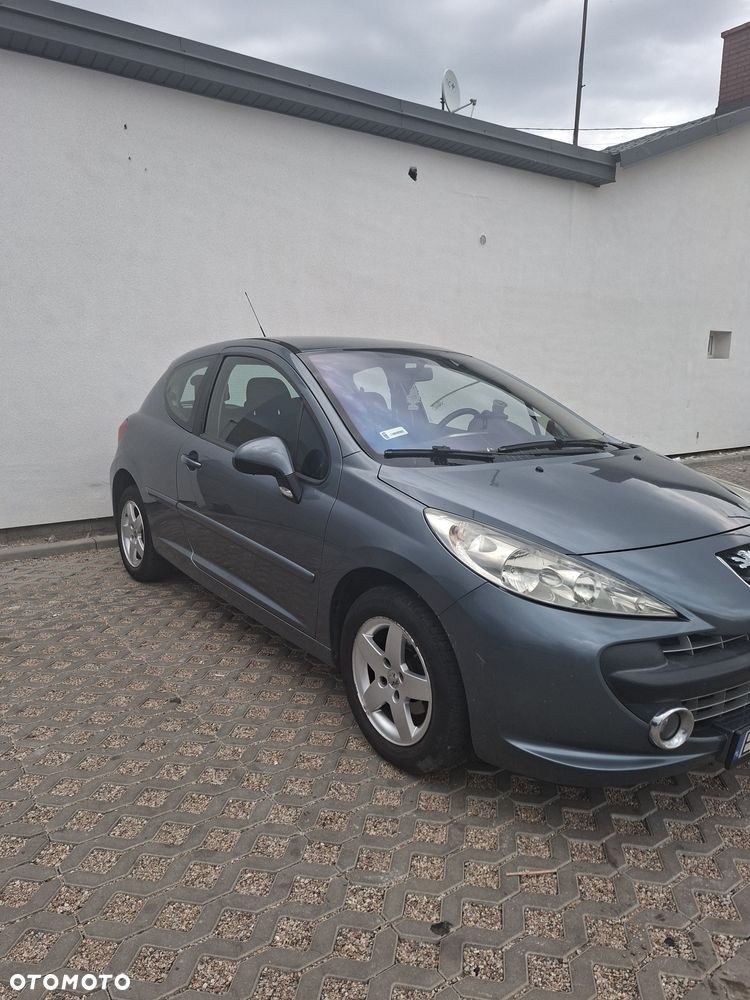 Peugeot 207 - 2